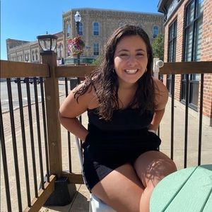 Meet your Posher, Lorena